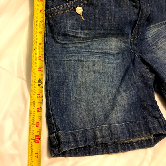 ✨Members Only Denim Bermuda Shorts✨ - Picture 4 of 12